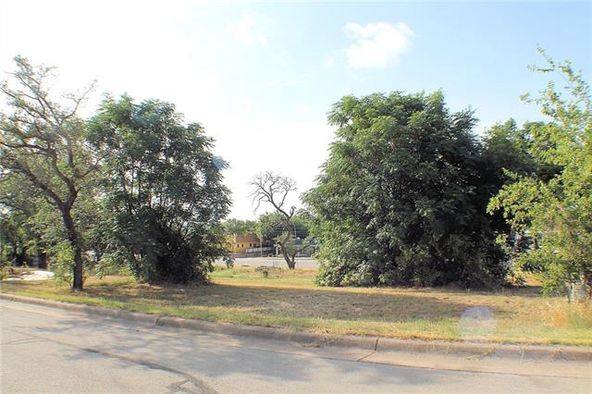 506 SW Big Bend Trl, Glen Rose, TX 76043